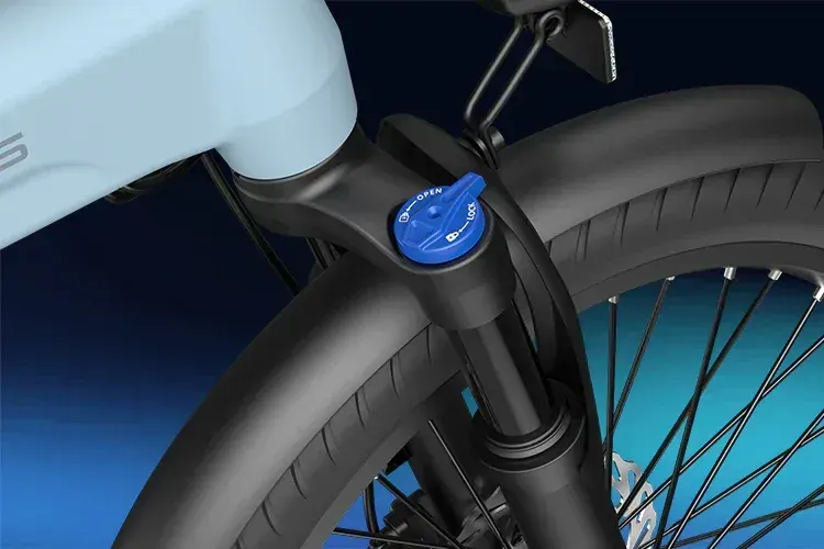 ADO AIR 20 Ultra hydraulic disc brake caliper and rotor on front wheel.