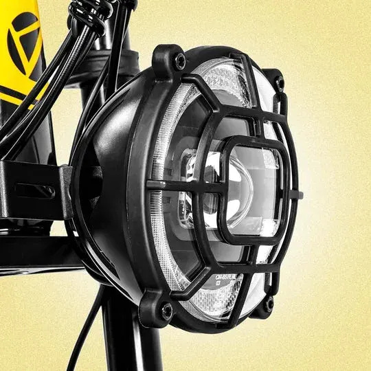 Rider mounting the Cyrusher Kommoda Pro step-through frame, showcasing easy access and comfort.