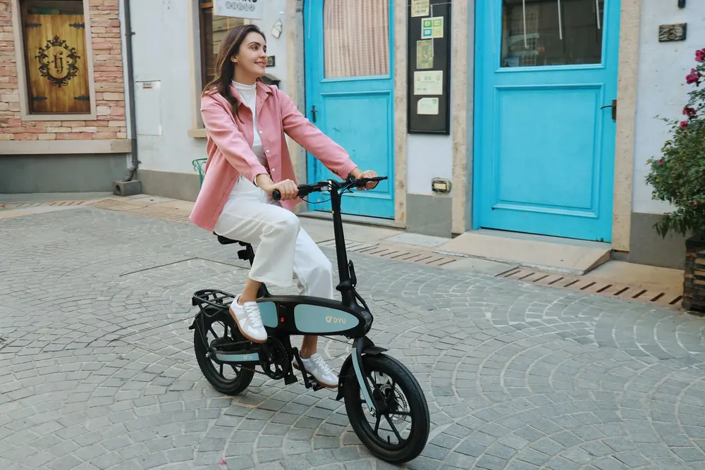 Blue DYU C2 e-bike with 48V battery and 25km/h speed
