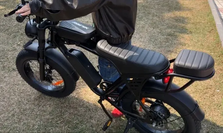 Aairsk X5-20-BLACK electric fat bike model code displayed on the frame.