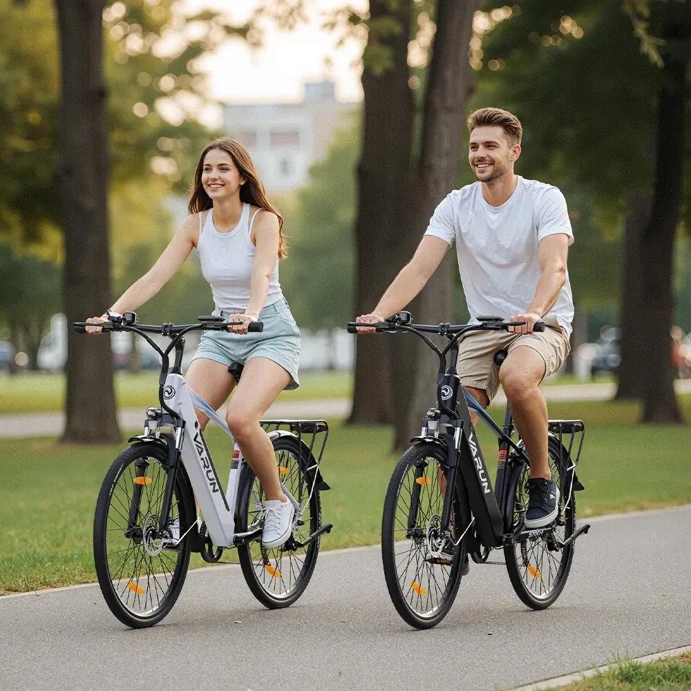 Varun S700-1 white electric city bike with 250W motor and 45km range, suitable for riders 150-190 cm.